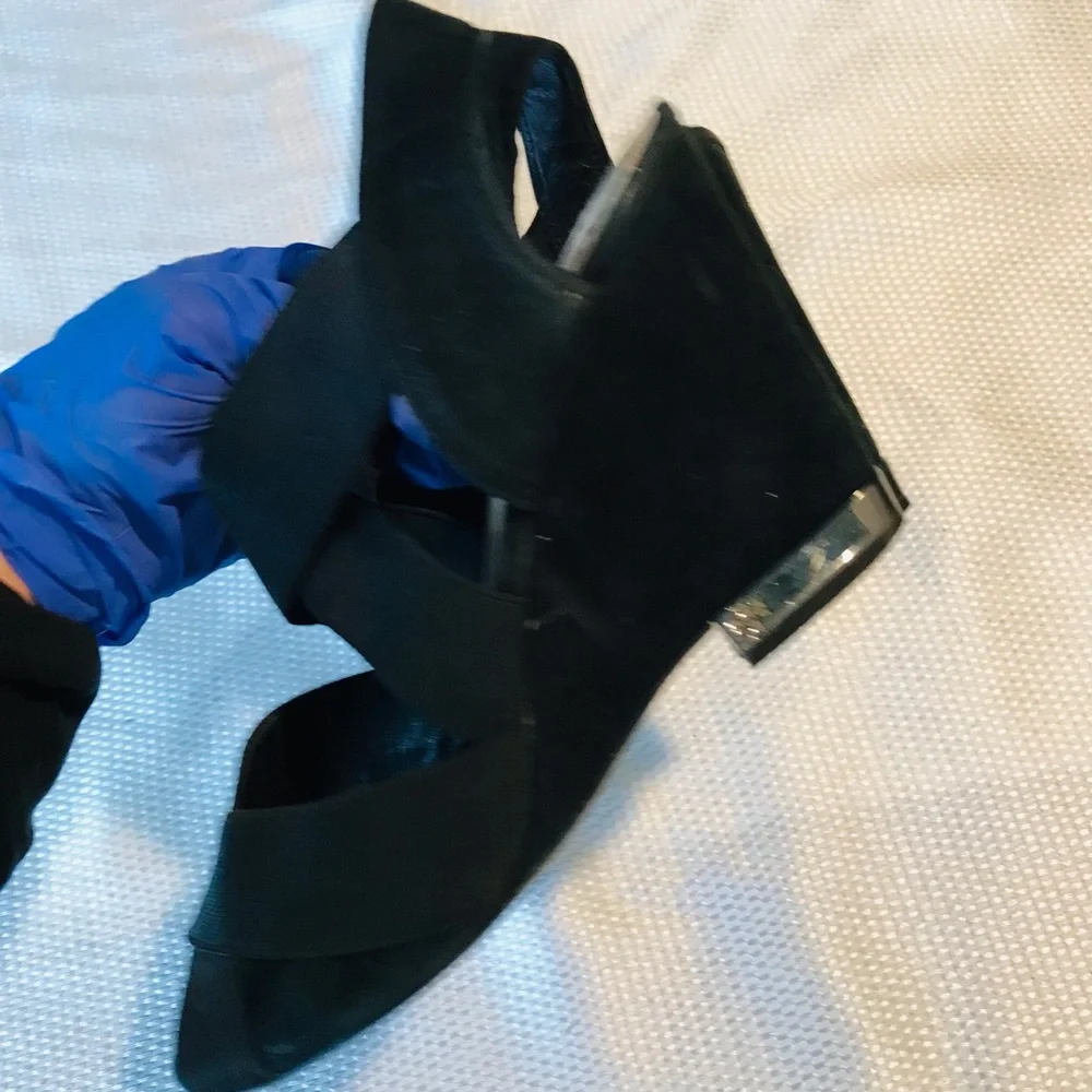 Tory Burch suede Black Wedge Sandals